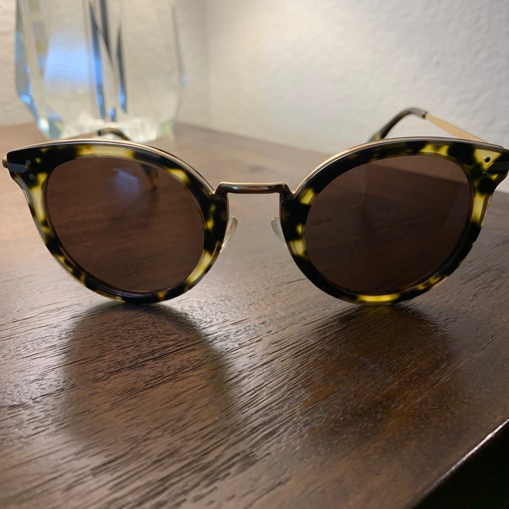 CELINE PARIS sunglasses and soft suede case  NWOT